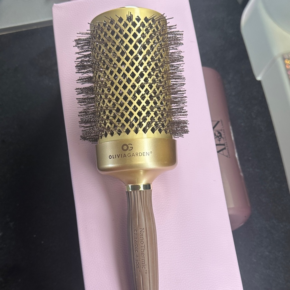 Olivia Garden Gold Round Hair Brush